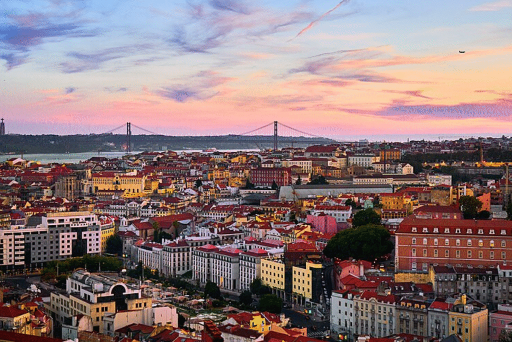 Vista de Lisboa para quem quer comprar casa em Portugal em 2025
